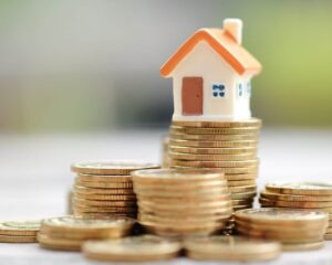 Claims in insurance. Insurance claims meaning.