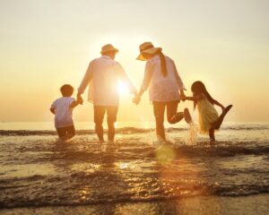 What is voluntary life insurance? Types of voluntary life insurance.